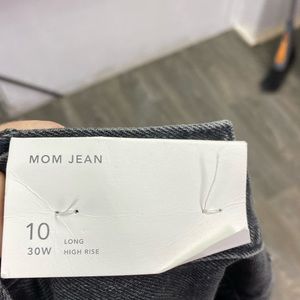 AE mom jeans size 10 long